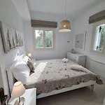 Stefania * Agios Georgios Pagon